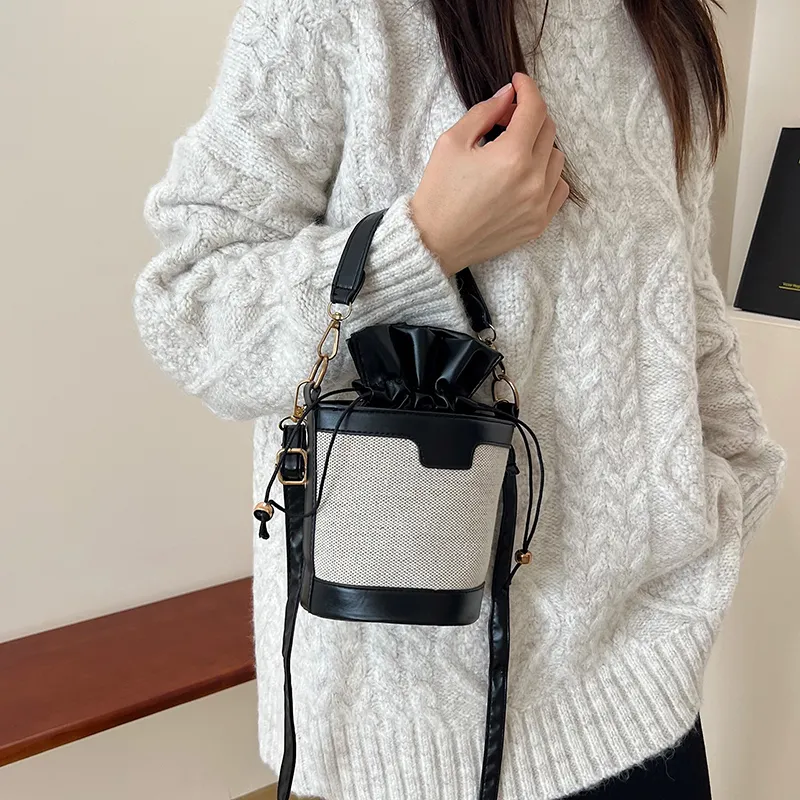 WHEELY BABY+ Oxford With PU Handbag Regular Women's Black/Brown-1