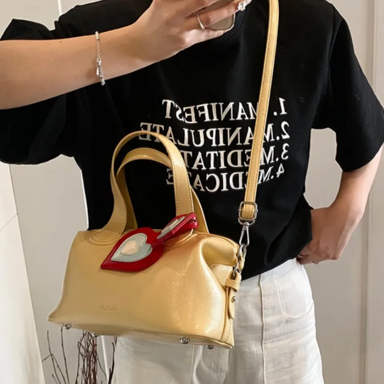 WHEELY BABY Crossbody Bags-3