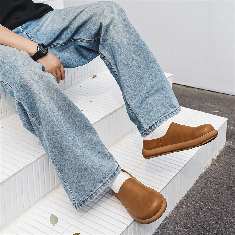 XIMO BULL Rubber Sole Slip Resistant Closed Toe Slippers Men's-1