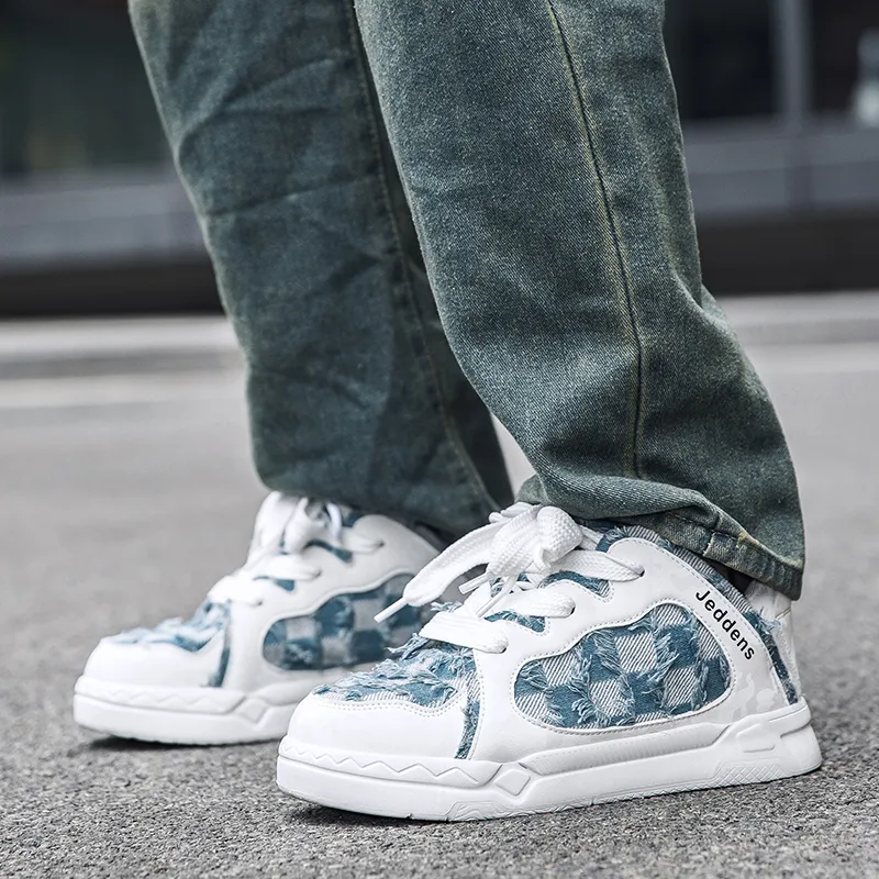 Grumpy Ram Anti Slip Wear Resistant Low Top Skateboard Shoes Unisex-5