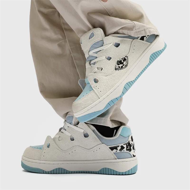 Grumpy Ram Lightweight And Breathable Low Top Skateboard Shoes Unisex Beige Moon Blue-3
