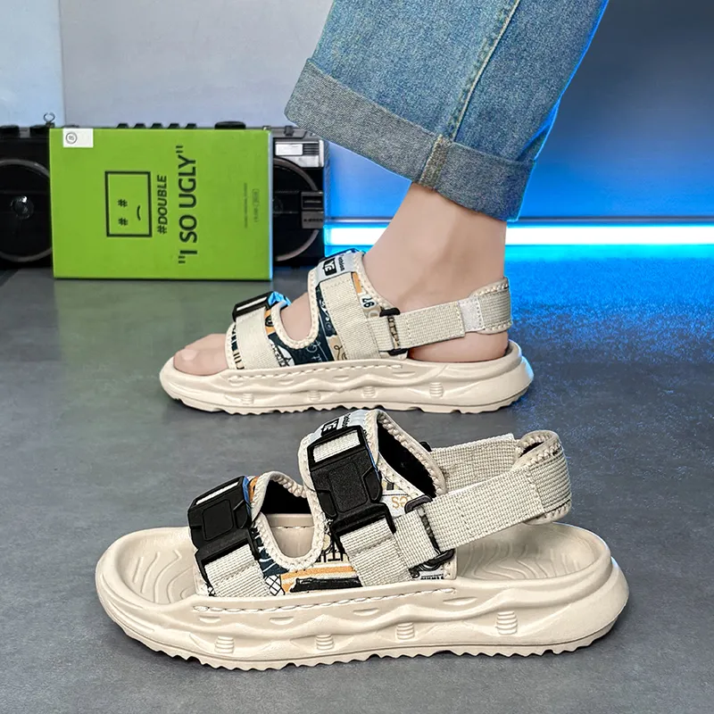 Grumpy ram Beach Sandals Men Beige/Black-5