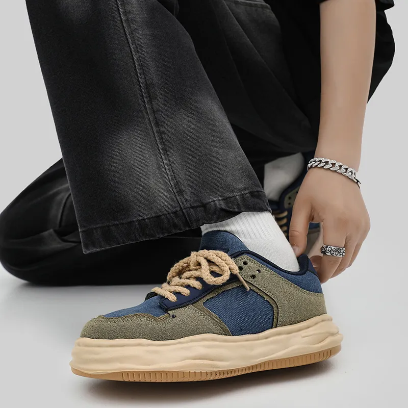 Grumpy Ram Low-Top Skateboard Shoes Unisex-9