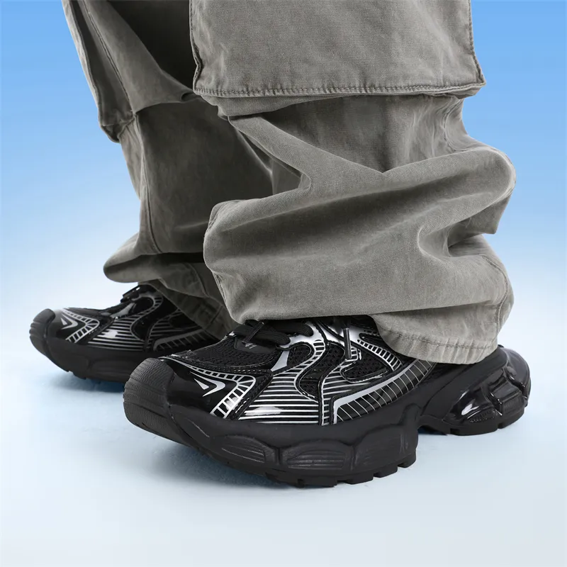 Grumpy Ram Low Top Chunky Sneakers Unisex-12
