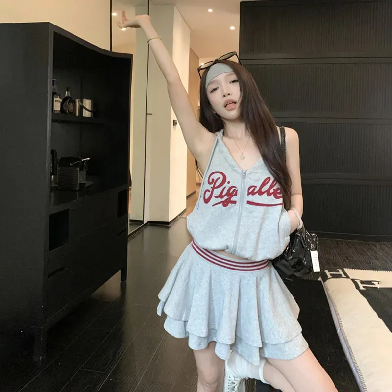 Gentle Welcome Skirt Set Women's-8