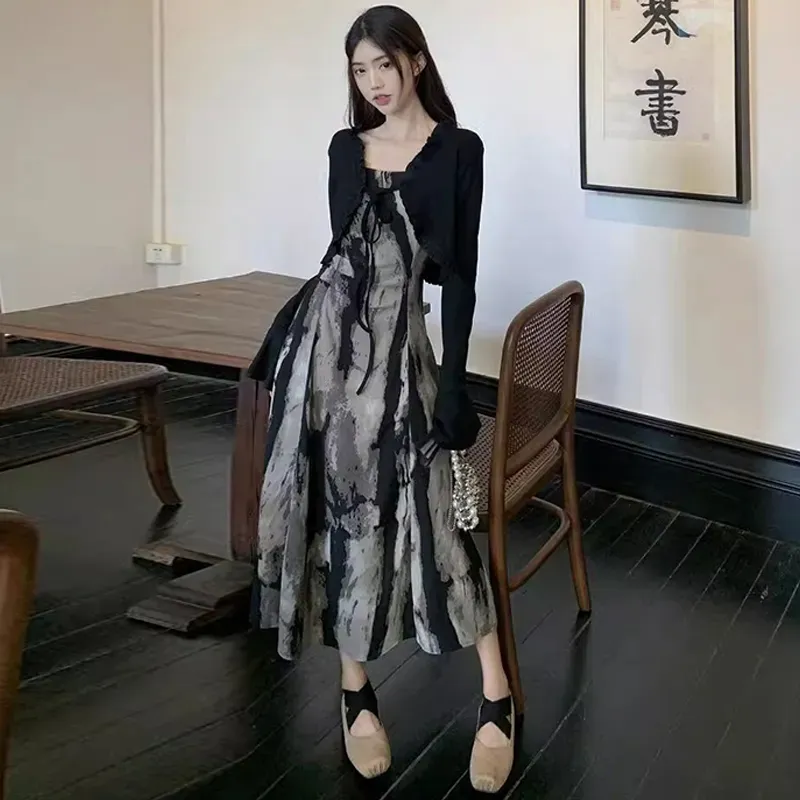 Gentle Welcome Skirt Set Women's-2