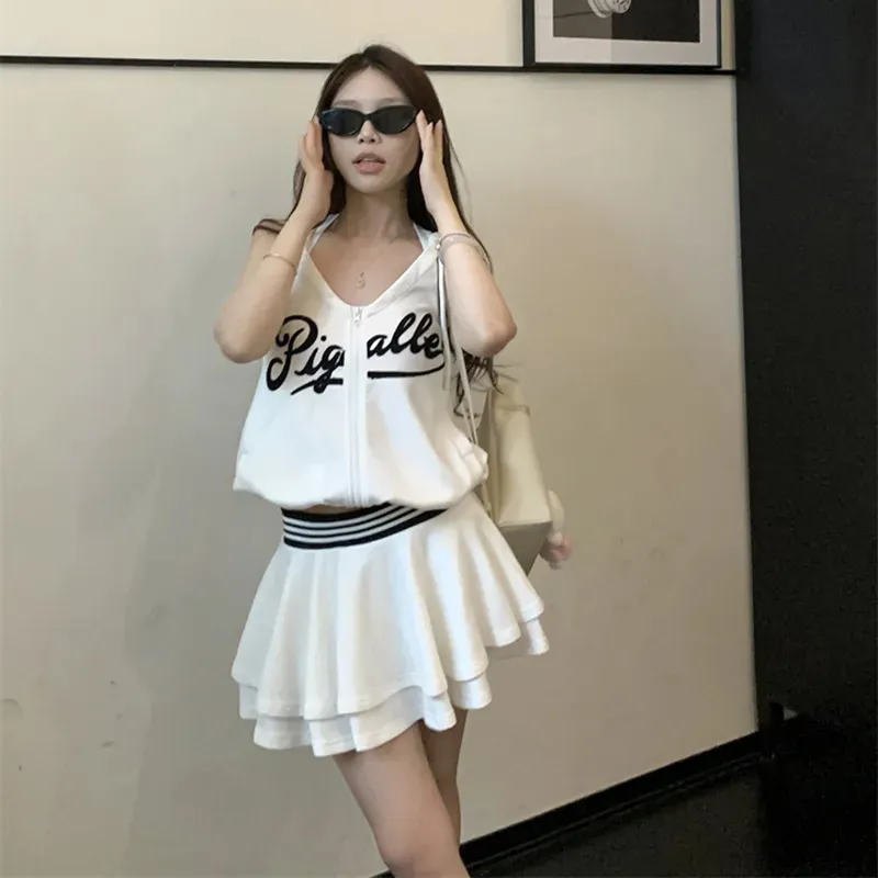 Gentle Welcome Skirt Set Women's-4