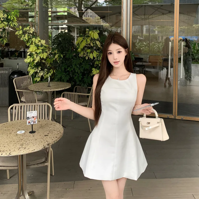 Gentle Welcome Sleeveless Dress Women's-1