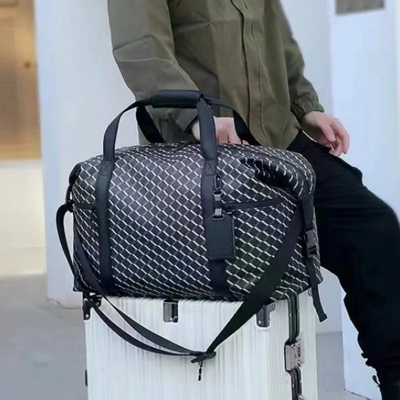 Hahhhsis PU Men's Women's Black Plaid Trendy Design Travel Bag, Unisex Couple's Version Unisex-6
