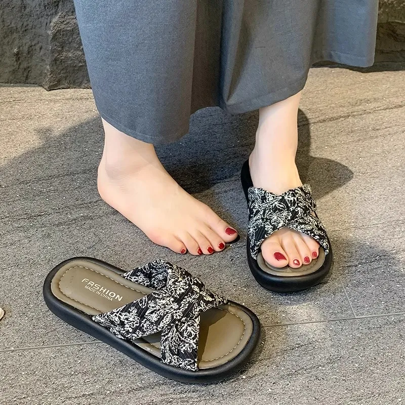 Avonlee Slippers / Home Slippers-3