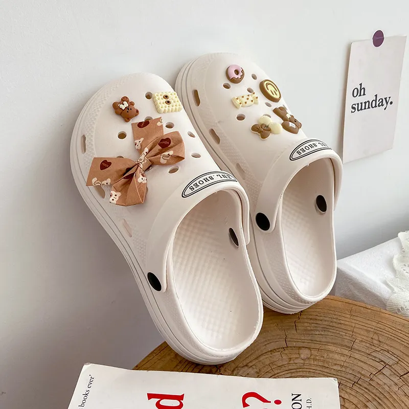 Avonlee Slippers / Home Slippers-1