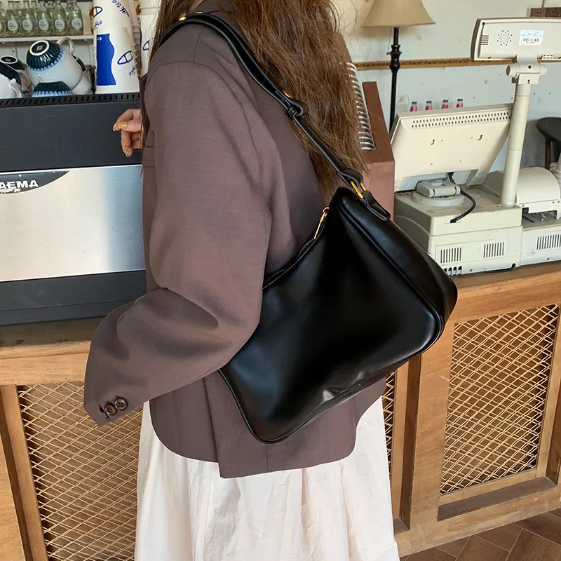 Carksky PU Shoulder Bag Women's Brown/Black-10