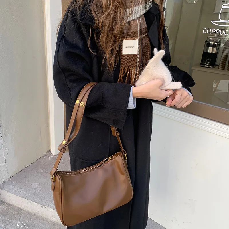 Carksky PU Shoulder Bag Women's Brown/Black-8