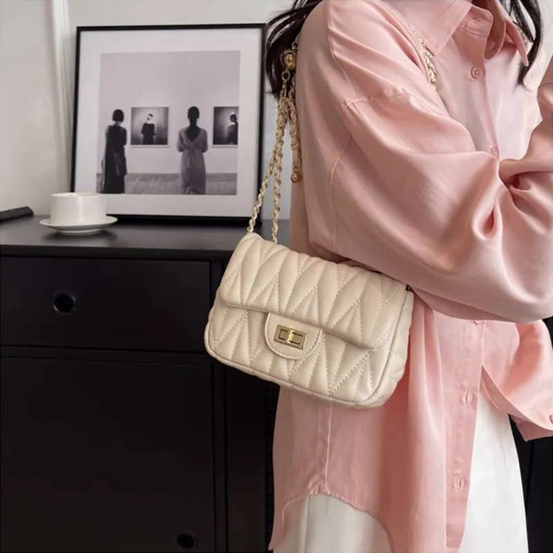 Carksky Shoulder Bags White-4
