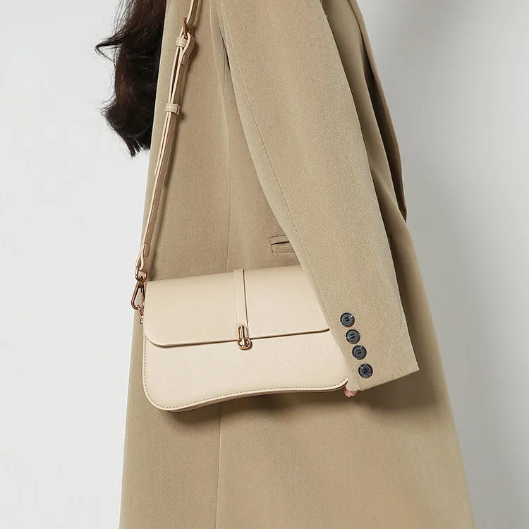 Carksky PU Shoulder Bag Regular Women's Black/Apricot-8