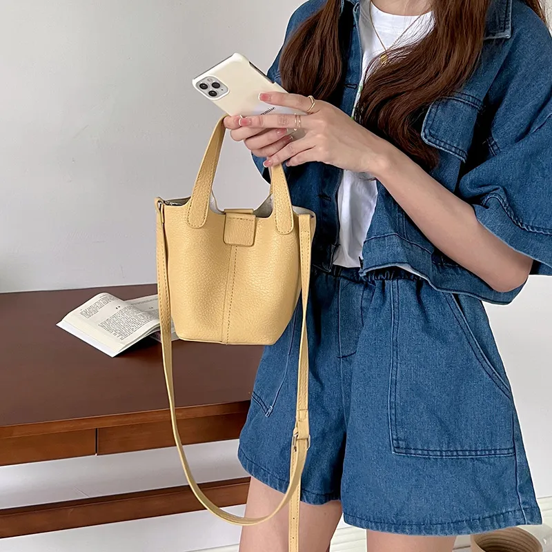 Carksky PU Shoulder Bags Handbags Regular Women's White/Black/Yellow/Green-16