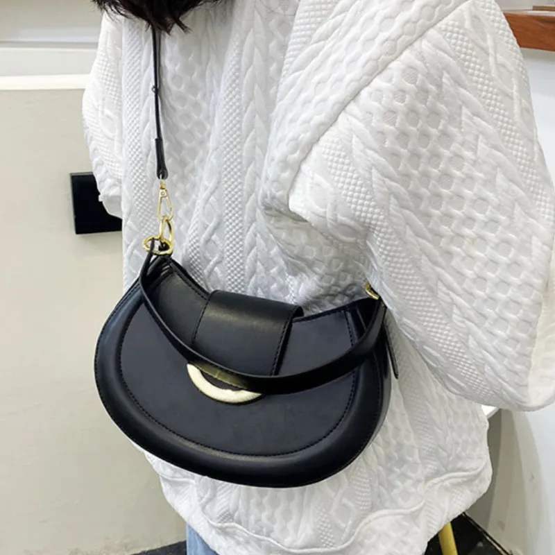 Carksky PU Shoulder Bag Crossbody Bag Regular Women's Black-4