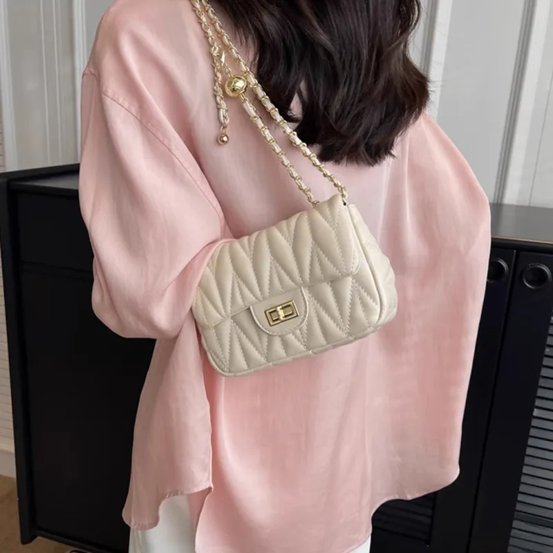 Carksky Shoulder Bags White-5