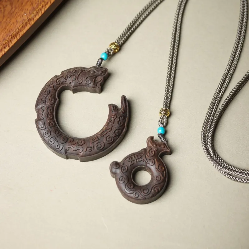 Tan Xin Guangnan Evan Wooden Necklaces Unisex-5