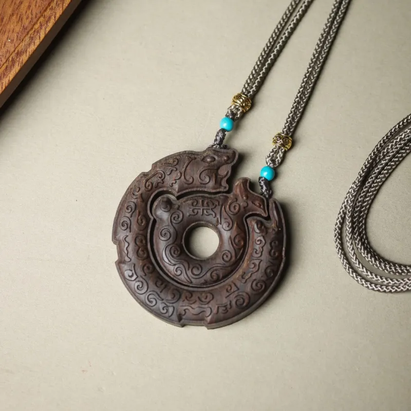 Tan Xin Guangnan Evan Wooden Necklaces Unisex-3