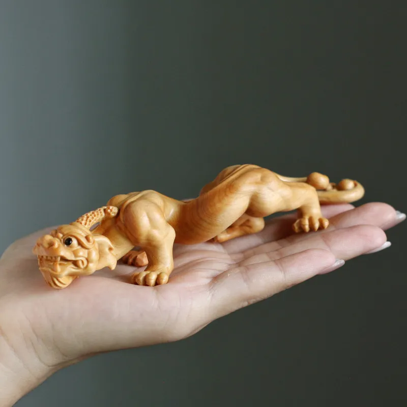 Tan Xin Thuja Wooden Ornaments Unisex-2