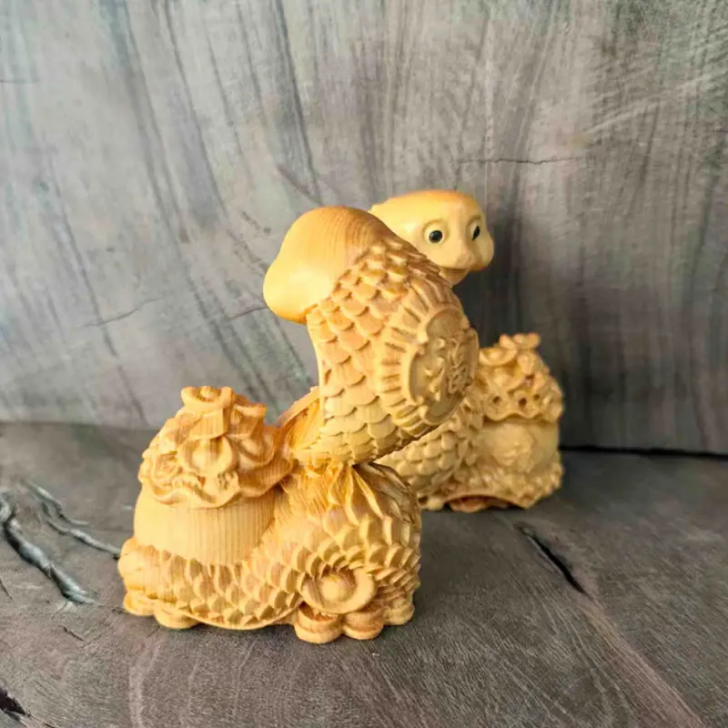 Tan Xin Thuja Wooden Ornaments Unisex-5