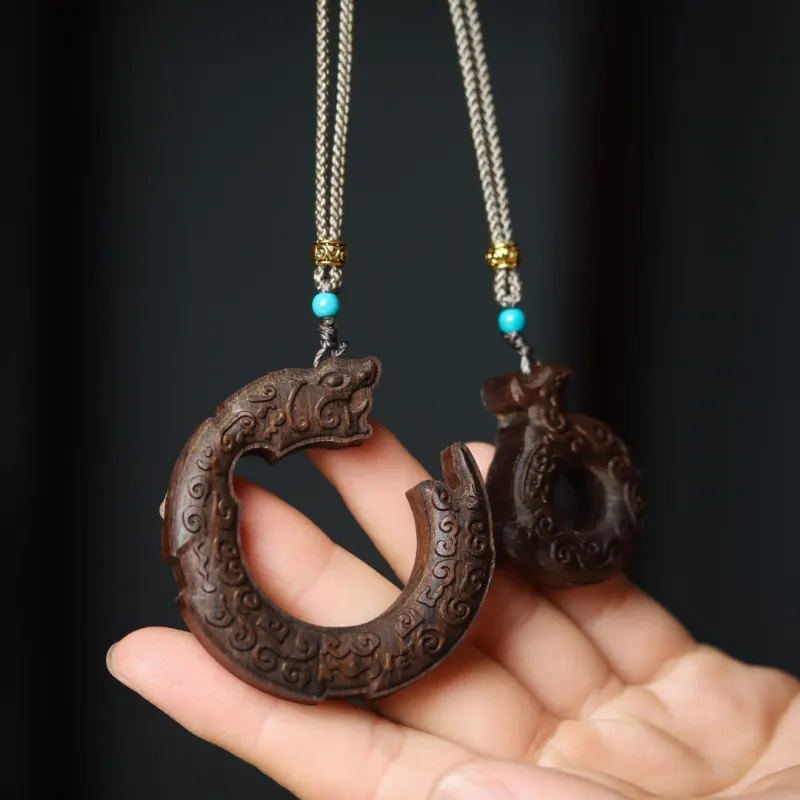 Tan Xin Guangnan Evan Wooden Necklaces Unisex-2