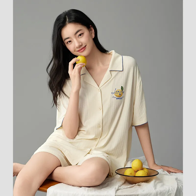 Peninsula City Pajama Set Women's Gift Box Set Custard-1