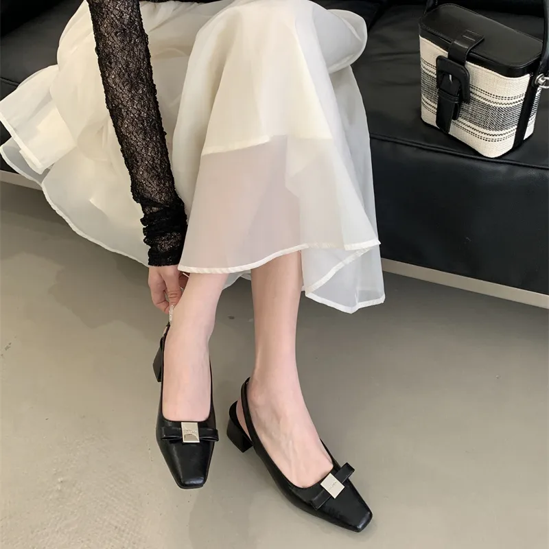 Betu Chunky Heel High Heels Women's-8