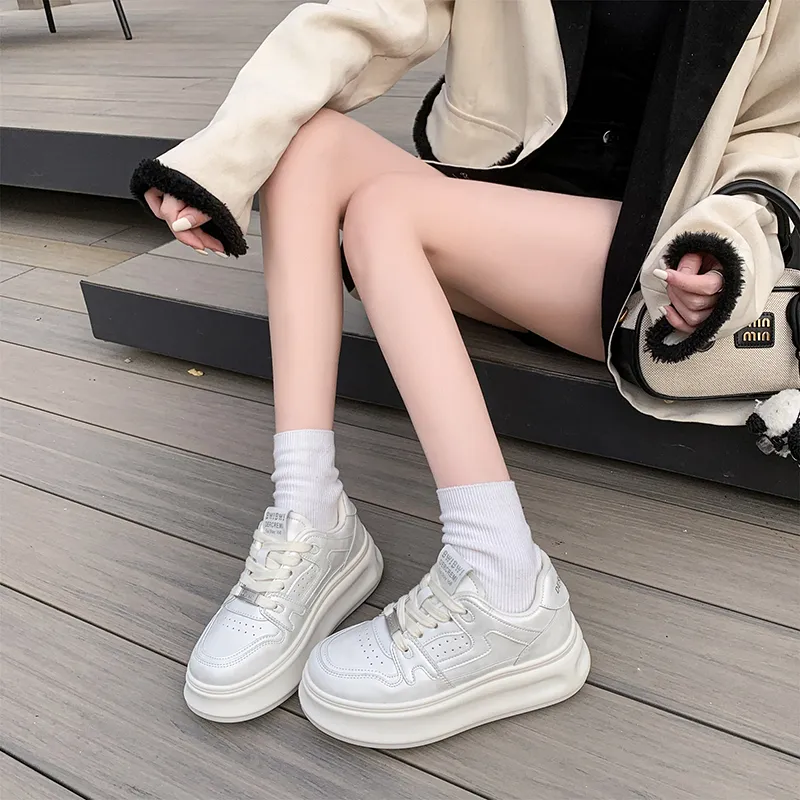 Betu Height Increasing Low Top Skateboard Shoes Women's-3