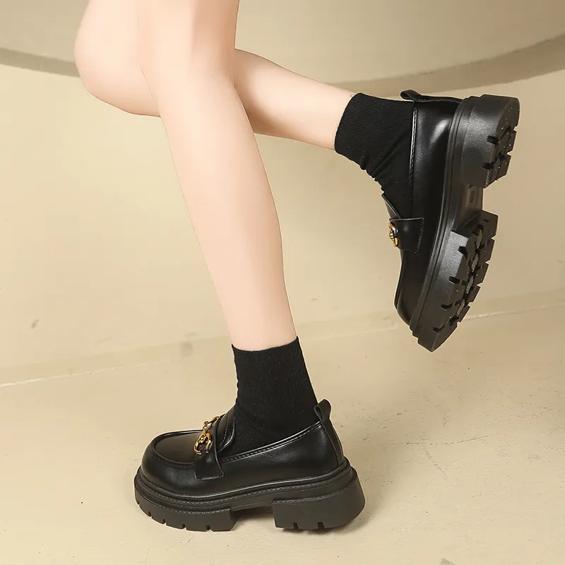 Betu Loafers Women's Gloss Black/Matte Black-6