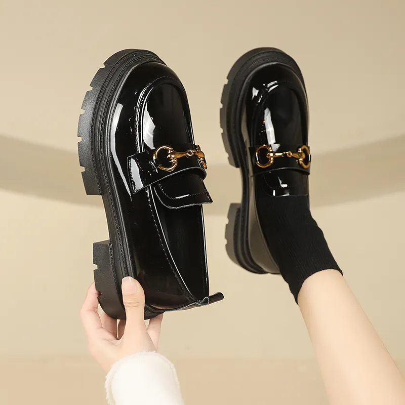Betu Loafers Women's Gloss Black/Matte Black-2