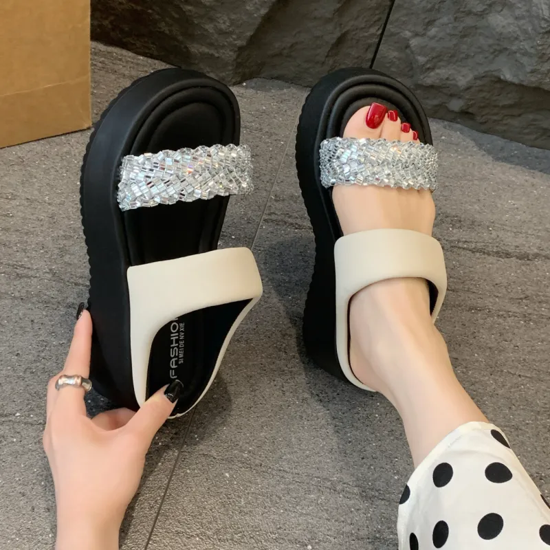 Betu Slide Slippers Women's Beige/Black-3