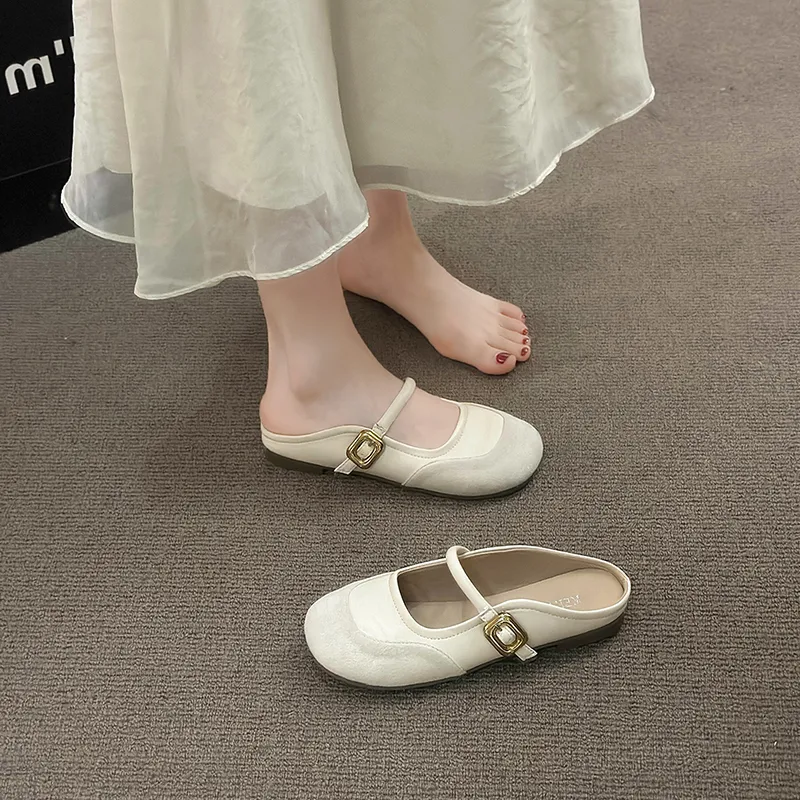 Betu Closed Toe Slippers Women's-7