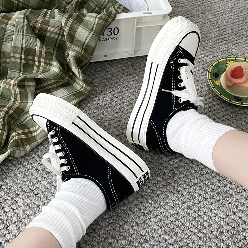 Betu Canvas Shoes Women's Low Top Beige/Light Green/Black-9