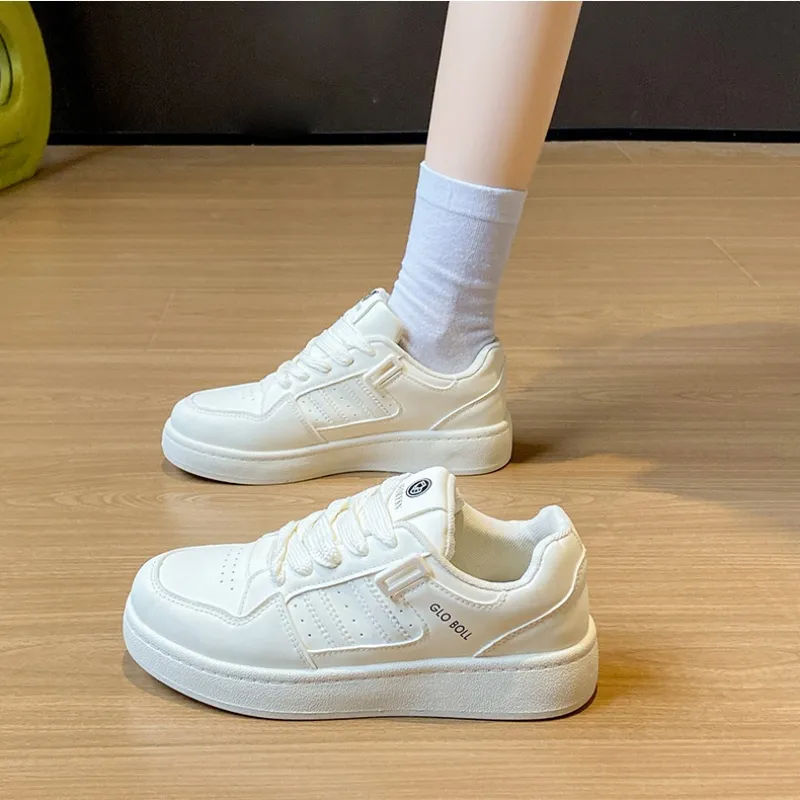 Betu Low Top Skateboard Shoes Women's-2