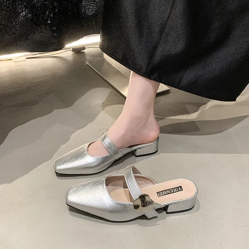 Betu Rubber Sole Closed Toe Slippers Women's-6