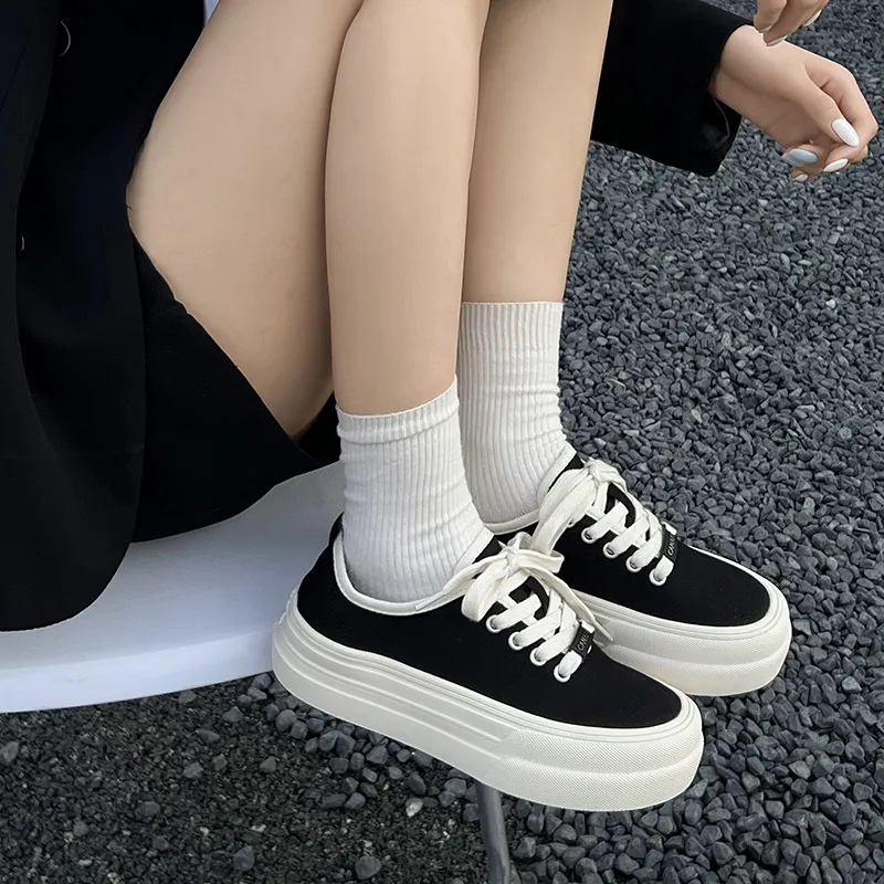 Betu Abrasion Resistant Low Top Canvas Shoes Women's-12