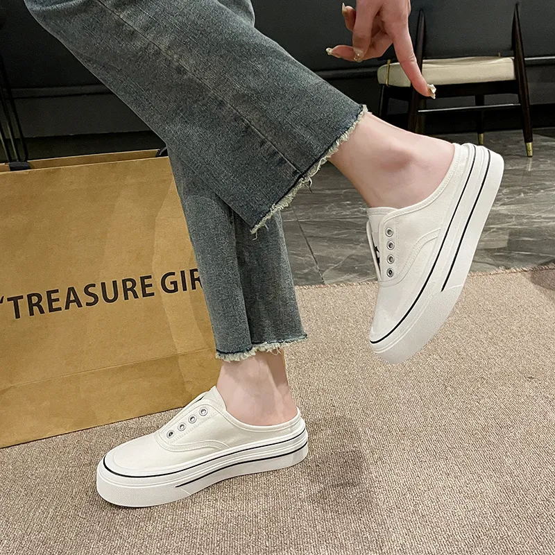 Betu Rubber Sole Closed Toe Slippers Women's-5