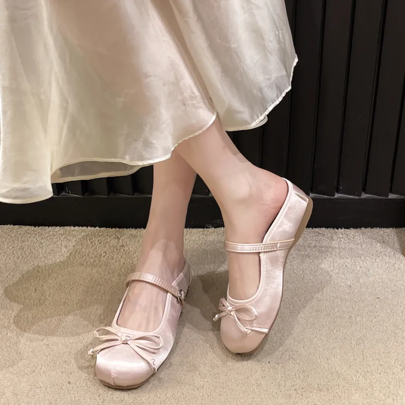 Betu Slip Resistant Closed Toe Slippers Women's-12