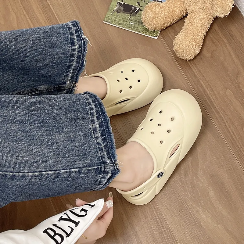 Betu Clogs Women's-10
