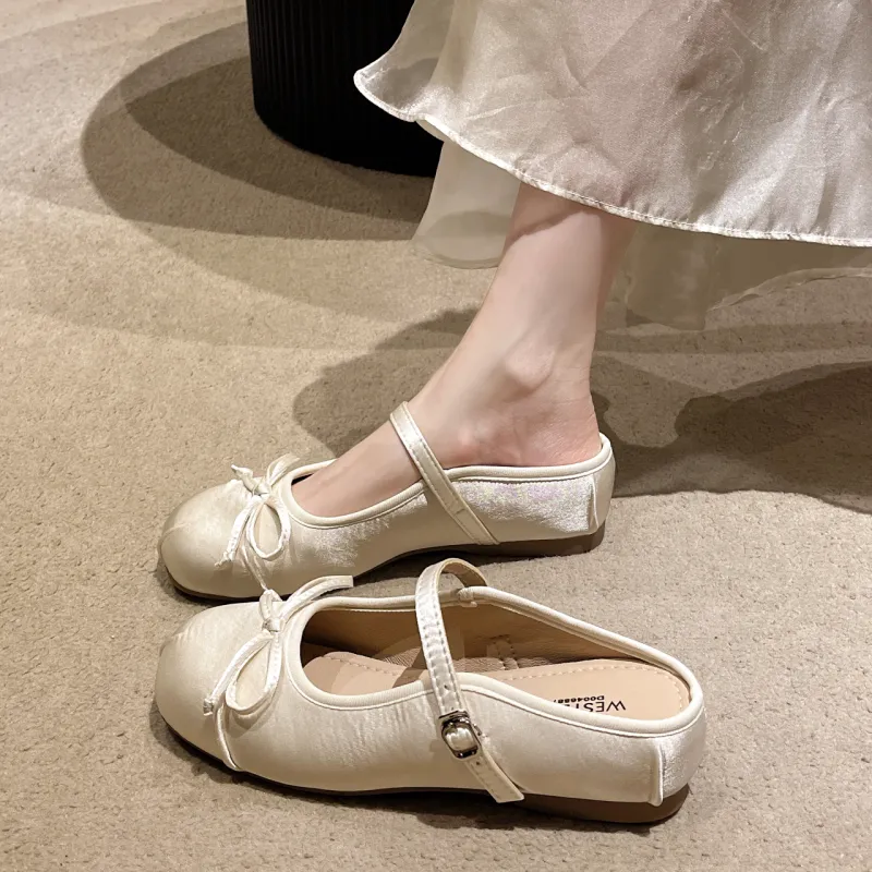 Betu Slip Resistant Closed Toe Slippers Women's-6