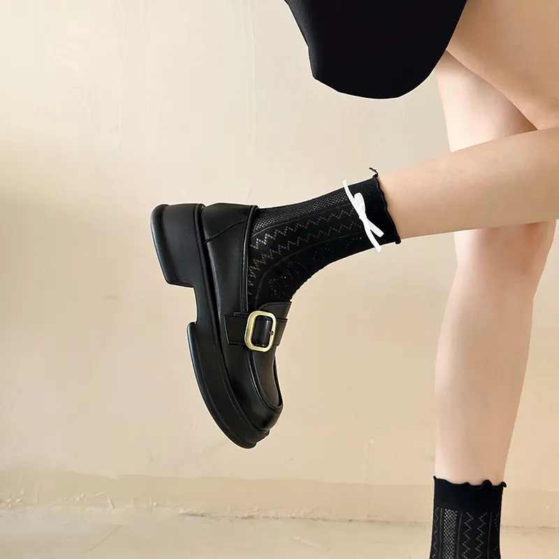 Betu Loafers Women's Gloss Black-2