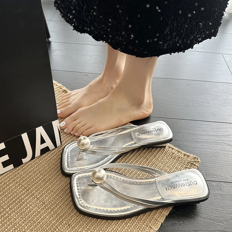Betu Flip Flops Women's-1