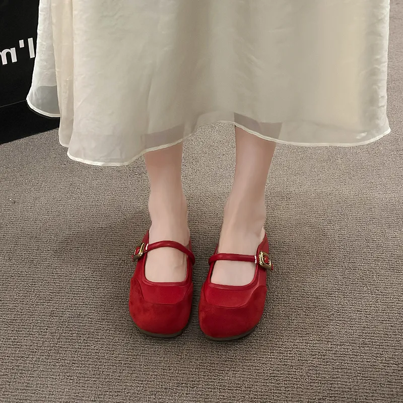 Betu Closed Toe Slippers Women's-19