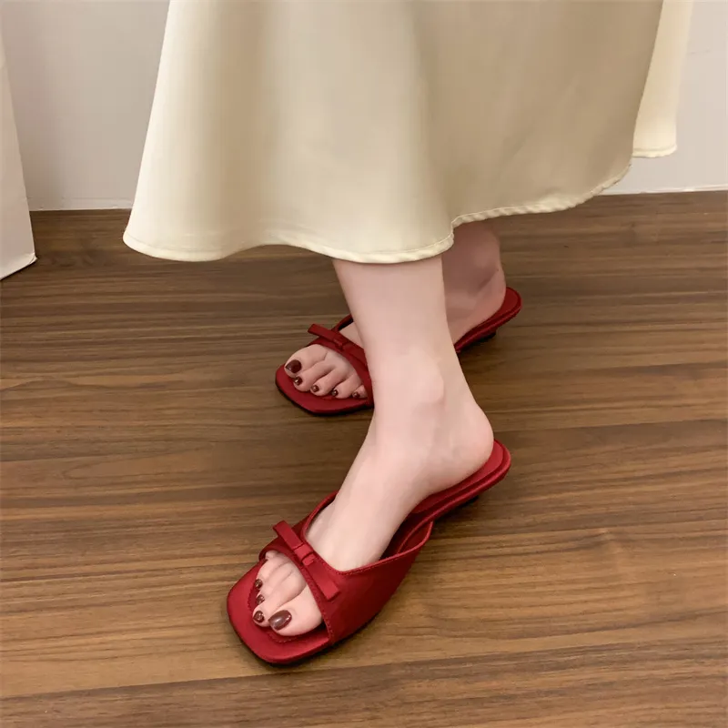 Betu Quick Dry Slide Slippers Women's-10