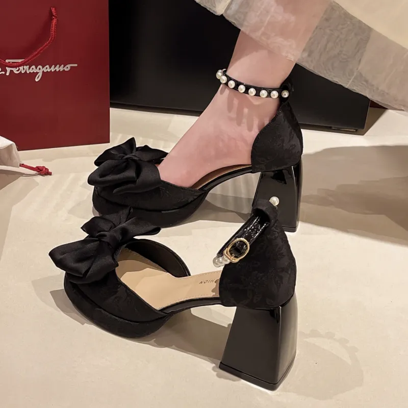 Betu Chunky Heel High Heels Women's-5