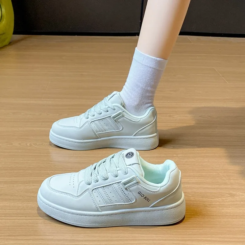 Betu Low Top Skateboard Shoes Women's-7