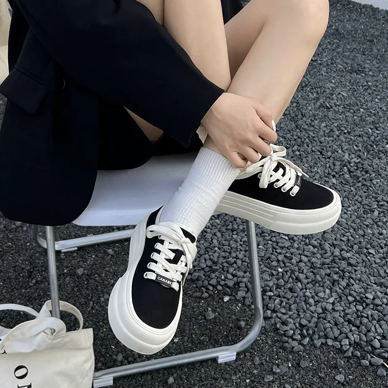 Betu Abrasion Resistant Low Top Canvas Shoes Women's-13