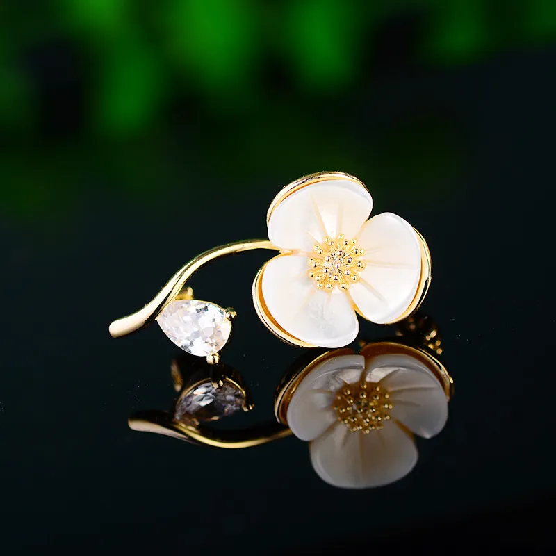 Lockstarfy Mother Of Pearl Floral Brooch Women's-2